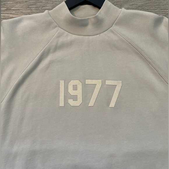 ESSENTIALS FEAR OF GOD Crew Neck - Picture 2 of 6
